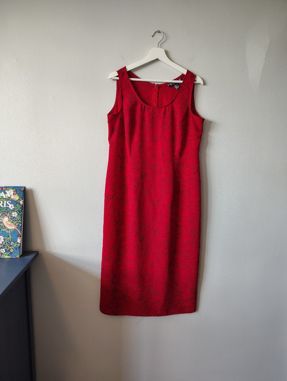 Vintage Petite Sophisticated Rusty Red Lightweight Sleeveless Midi Shift Dress